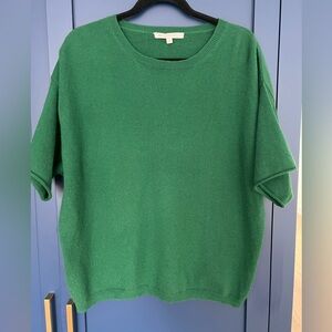 Lemonwood 100% cashmere boxy short sleeve sweater.